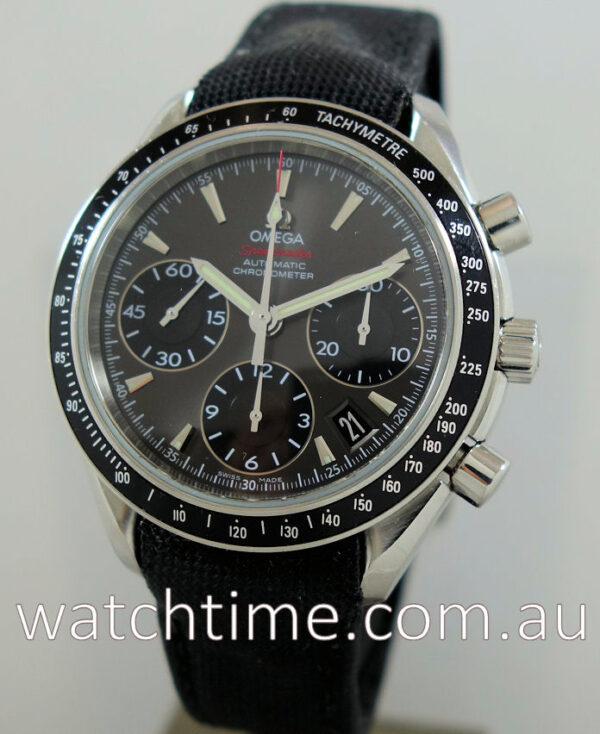 Omega Speedmaster Auto Date 40mm  323.32.40.40.06.001