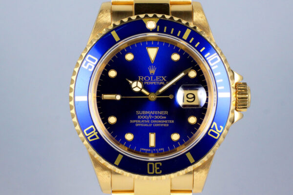 Rolex Submariner 18k GOLD 16618 Box & Papers July 2003 MINT!!!