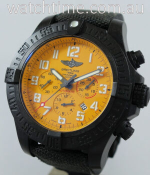 Breitling  XL Avenger Hurricane 12h  Orange-dial  XB0170E4 I533