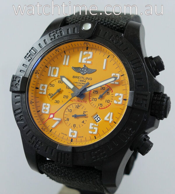 Breitling  XL Avenger Hurricane 12h  Orange-dial  XB0170E4/I533