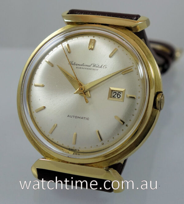 1968 IWC in 18k Yellow-Gold, Auto with Date