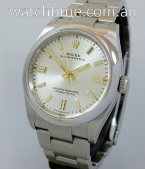 Rolex Oyster Perpetual 126000 Silver-dial B&P 2020
