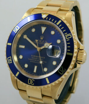 Rolex Submariner 18k GOLD 16618     MINT      Full Set Box   Papers