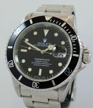 Rolex Submariner Date 16610  Box   Papers 1997