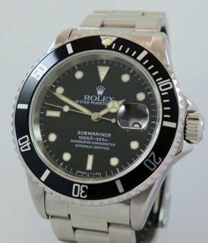Rolex Submariner Date 16610  Box & Papers 1997