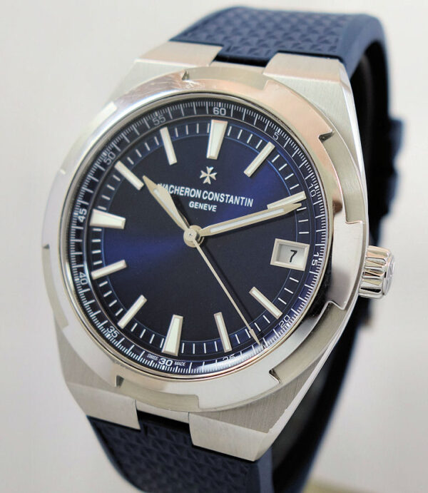 Vacheron Constantin Overseas 2021 Steel Rare Blue Dial 41mm 4500V/110A-B128