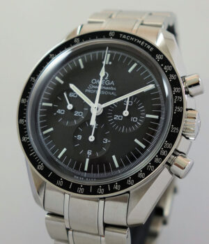 Omega Speedmaster MOONWATCH 311 30 42 30 01 005 2017 Box   Papers