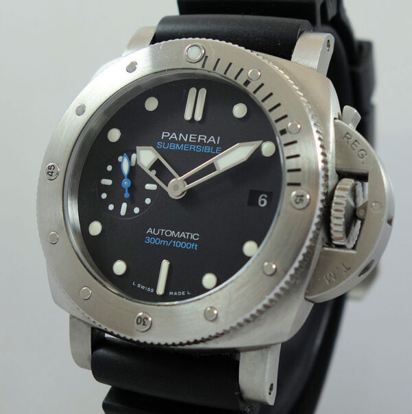 PANERAI Luminor Submersible - 42mm PAM973