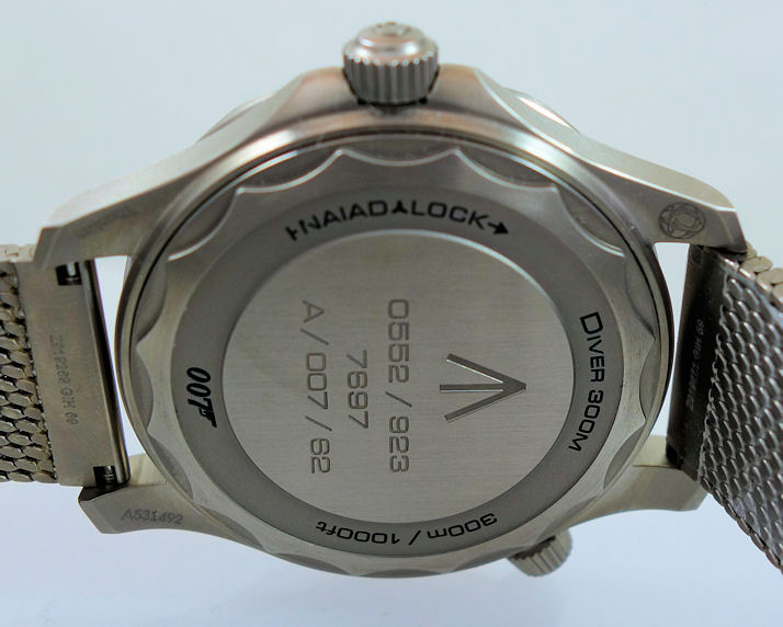 DSC05341 Omega Seamaster DIVER 300m 007 Edition 42mm TITANIUM 210.90.42.20.01.001 March 2025 *UNUSED*