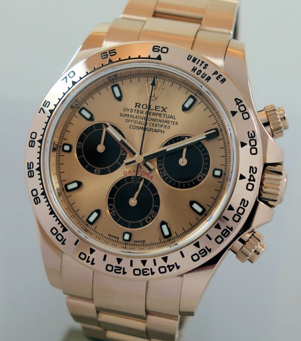 Rolex Daytona 18ct Everose 116505 Sundust & black dial  2020 Box & Card *Like New*