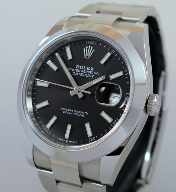 Rolex Datejust 41 Black-Dial 126300 Box & Card 2023