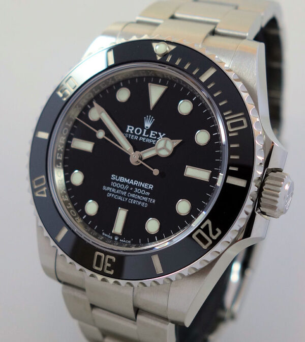 Rolex Submariner Non Date 124060 41mm Box & Card Feb 2022