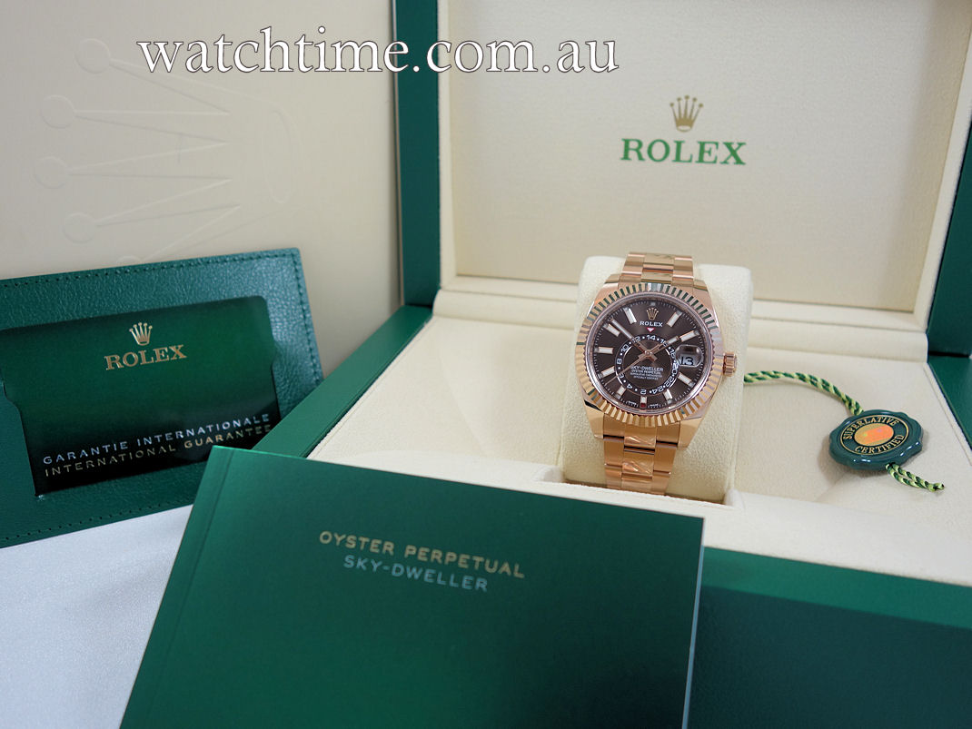 DSC07274 Rolex Sky Dweller 18k Everose Chocolate Dial 326935 2023 Mint