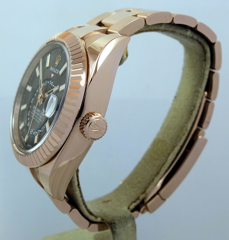 DSC07283 Rolex Sky Dweller 18k Everose Chocolate Dial 326935 2023 Mint