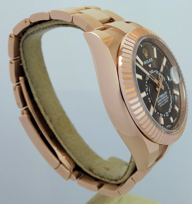 DSC07286 Rolex Sky Dweller 18k Everose Chocolate Dial 326935 2023 Mint