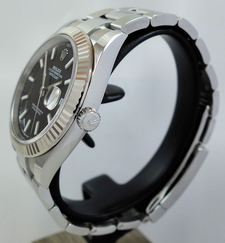 DSC07879 Rolex Datejust 41 Black dial, White-Gold bezel 126334