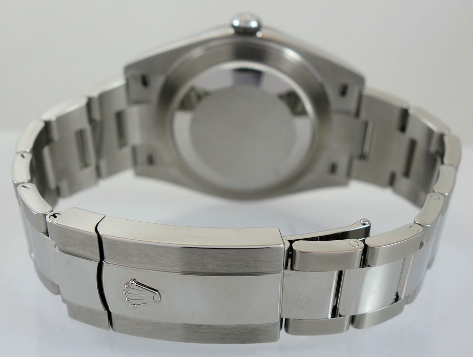 DSC07886 Rolex Datejust 41 Black dial, White-Gold bezel 126334