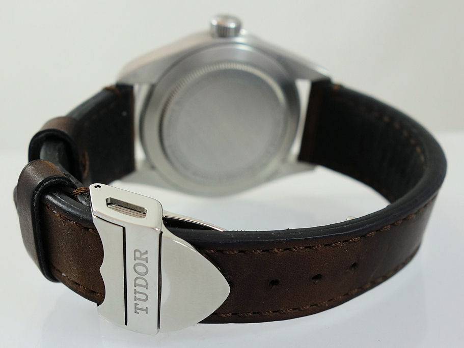 DSC08154 Tudor Ranger 39mm Leather 79950