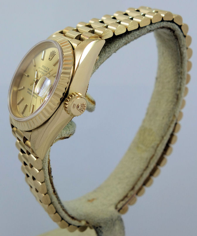 DSC08710 Rolex Lady-Datejust 18k Yellow Gold 69178 Box & Papers *As New*