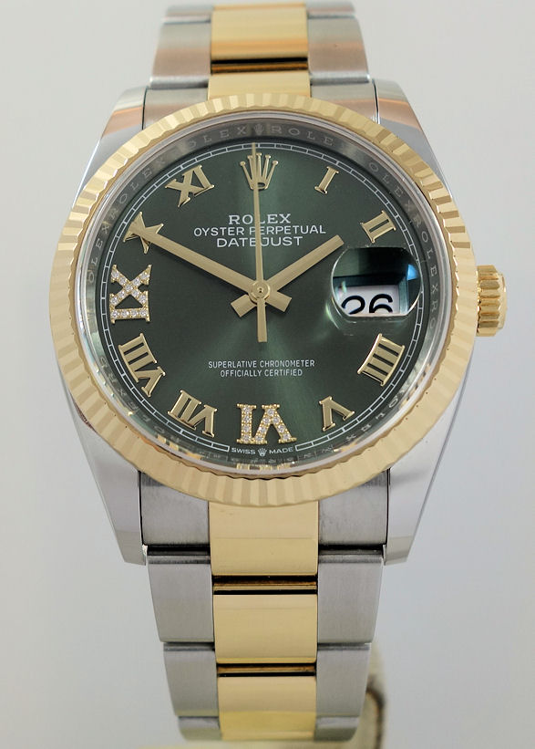 DSC08948 Rolex Datejust 36 Steel & 18k Yellow-Gold, Olive Diamond dial 126233 *AS NEW*