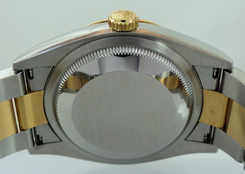 DSC08963 Rolex Datejust 36 Steel & 18k Yellow-Gold, Olive Diamond dial 126233 *AS NEW*