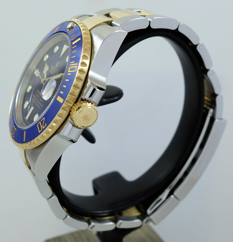 DSC09377 Rolex Submariner 18k & Steel, Blue-Sunburst dial 116613LB April 2019