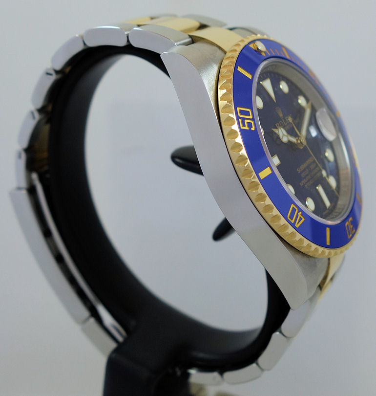 DSC09380 Rolex Submariner 18k & Steel, Blue-Sunburst dial 116613LB April 2019