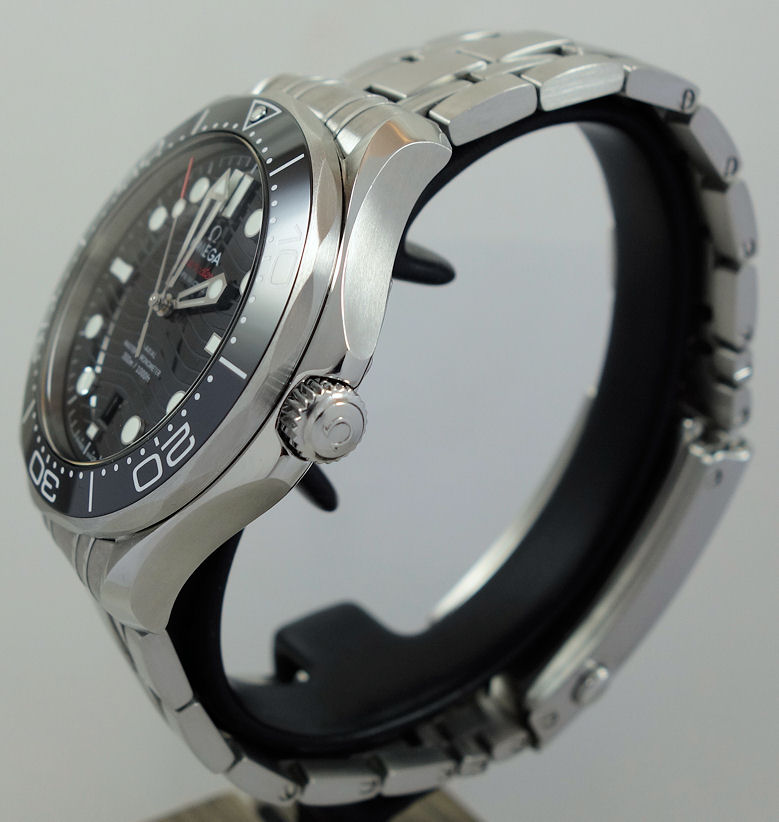 DSC09436 Omega Seamaster Diver 300M 42mm 210.30.42.20.01001 May 2024 Box & Cards