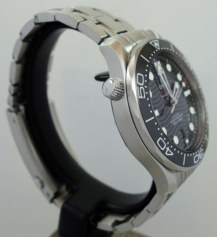 DSC09438 Omega Seamaster Diver 300M 42mm 210.30.42.20.01001 May 2024 Box & Cards