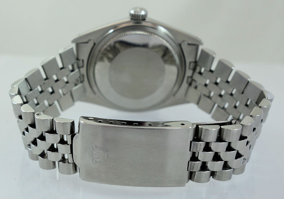 DSC09765 Rolex 1603 Datejust 36mm Steel with Engine-turned Bezel & Silver dial c 1978