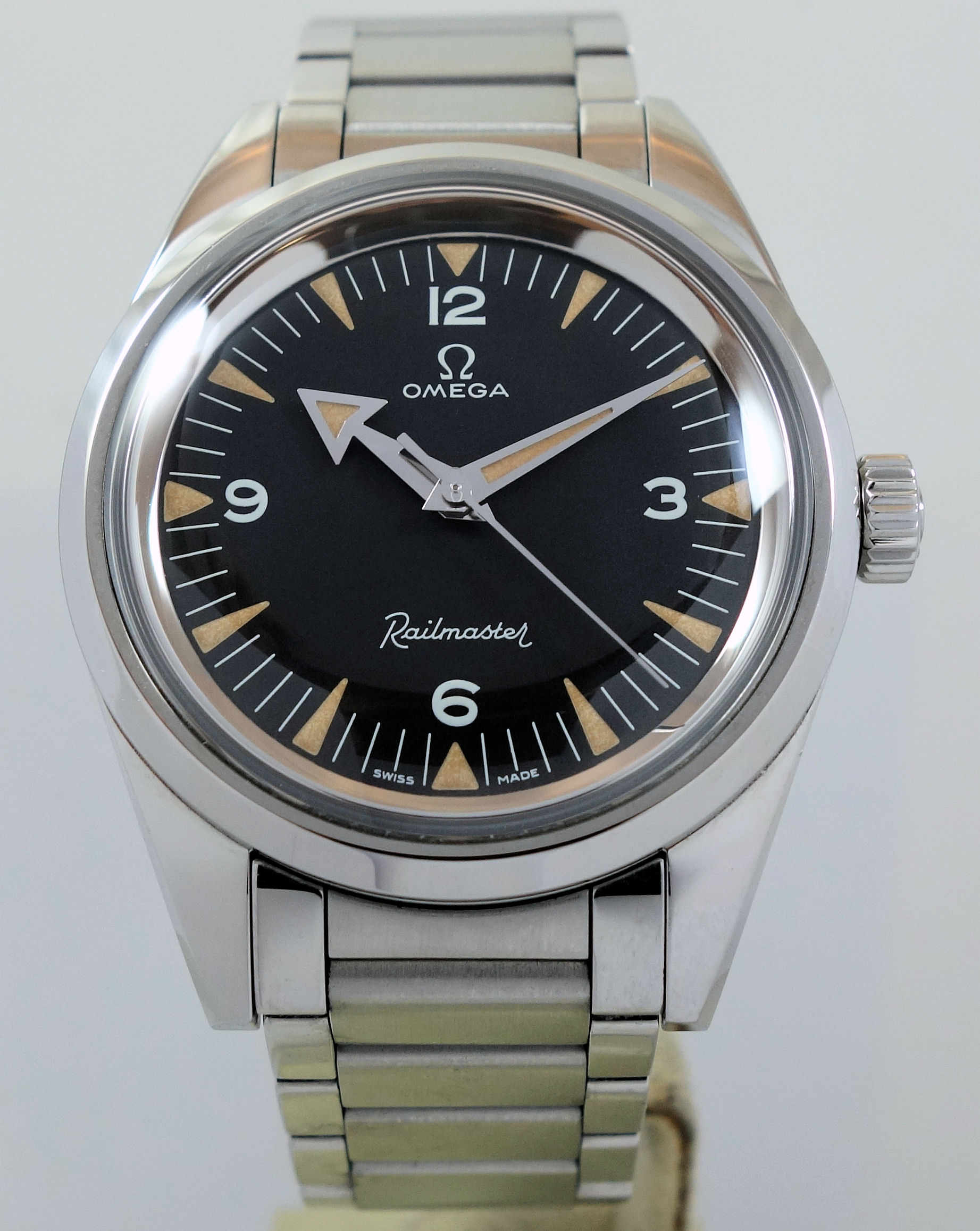 DSC00186 Omega Seamaster Railmaster 38mm 1957 Trilogy Ltd. Edn. Full set!! 220.10.38.20.01.002 JULY 2018