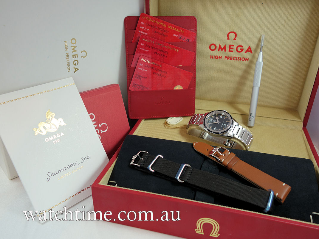 DSC00229 OMEGA SEAMASTER 300 1957 Trilogy 39mm 234.10.39.20.01.001 JAN 2018