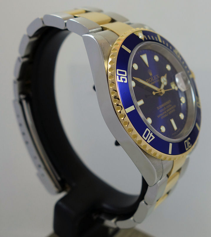 DSC00576 Rolex Submariner Date 18k & Steel, Blue dial 16613