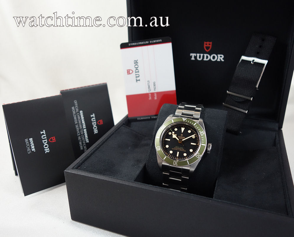 DSC00707 Tudor Black Bay "HARRODS" Green Bezel 79230G Box & Card 2020