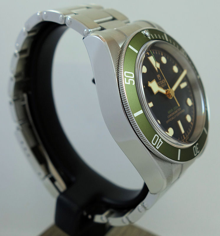 DSC00722 Tudor Black Bay "HARRODS" Green Bezel 79230G Box & Card 2020