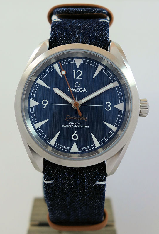 DSC01745 Omega Seamaster Railmaster Co-Axial 40mm 'Blue Jeans dial' 220.12.40.20.03.001