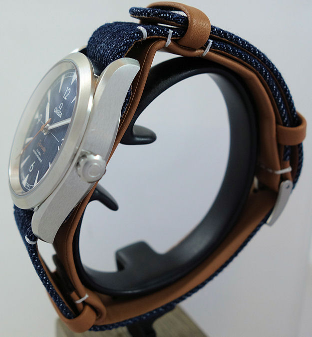 DSC01748 Omega Seamaster Railmaster Co-Axial 40mm 'Blue Jeans dial' 220.12.40.20.03.001