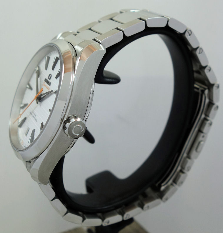 DSC01903 Omega Seamaster Aqua Terra 150m 41mm Silver-dial 220.10.41.21.02.001 Sep 2024