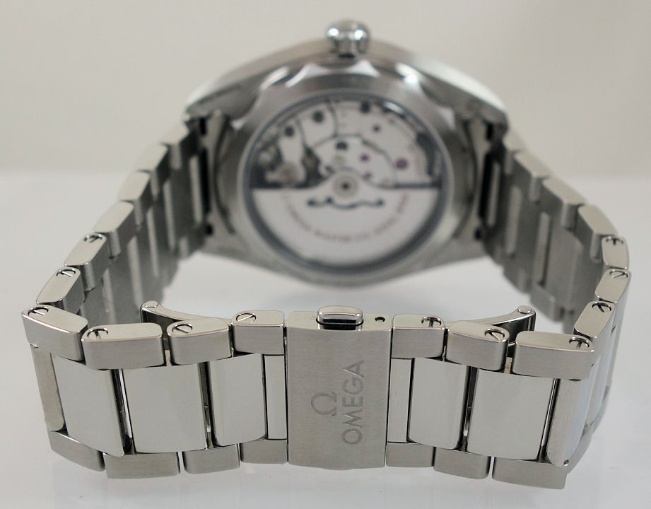 DSC01908 Omega Seamaster Aqua Terra 150m 41mm Silver-dial 220.10.41.21.02.001 Sep 2024