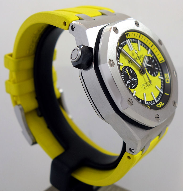 DSC02259 AUDEMARS PIGUET ROYAL OAK OFFSHORE CHRONO Yellow-dial 26703ST