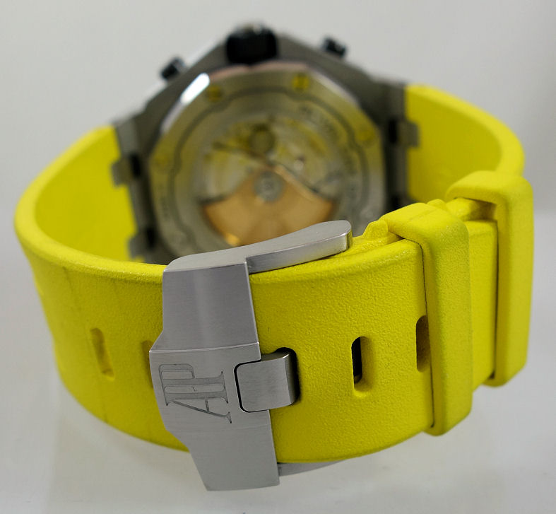 DSC02261 AUDEMARS PIGUET ROYAL OAK OFFSHORE CHRONO Yellow-dial 26703ST