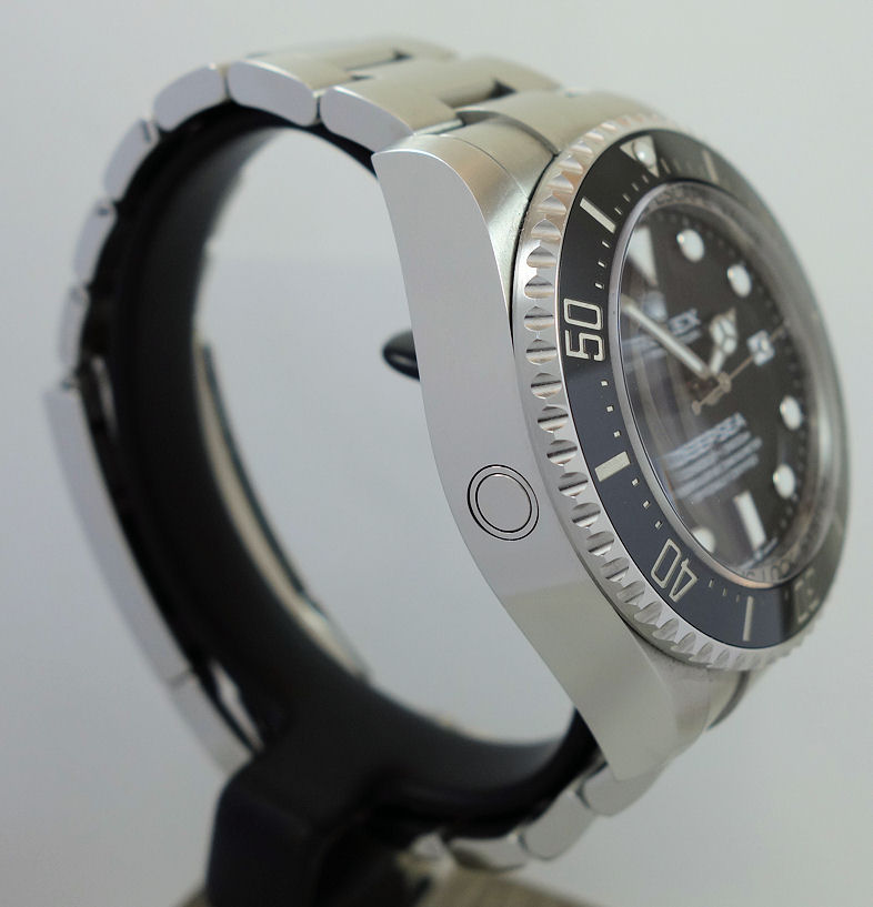 DSC02537 Rolex DEEPSEA SeaDweller 136660 June 2024 Box & Card Latest Model