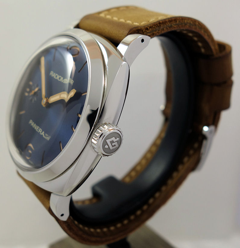 DSC02844 Panerai PAM690 RADIOMIR 1940 3-Days 47mm Blue-dial