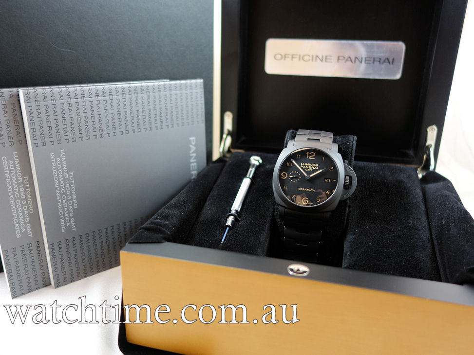 DSC02949 Panerai Tuttonero Luminor 1950 3 Days GMT Automatic PAM00438