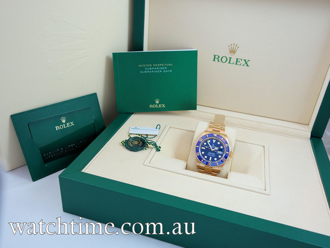 DSC02978 Rolex Submariner Yellow-Gold 41mm Blue-dial 126618LB Box & Card