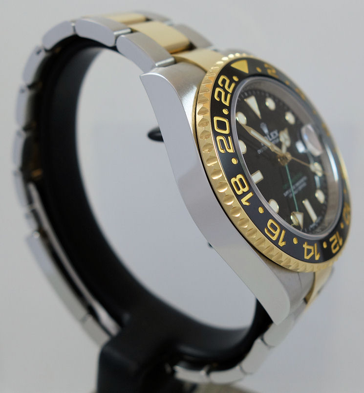 DSC03274 Rolex GMT II 18k Gold & Steel 116713LN 2019 Box & Card