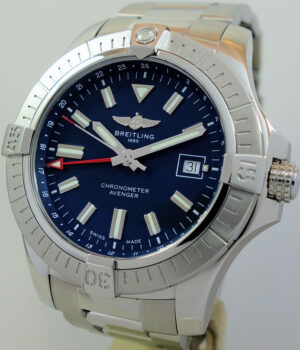 Breitling Avenger GMT 45mm Blue dial A32395