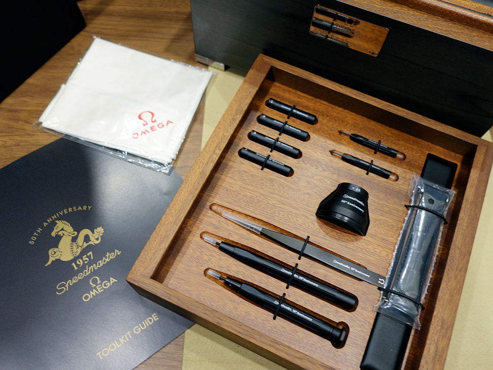 DSC03837 Omega "Speedmaster 1957" 50th Anniversary Ltd. Edn. ***No 0002/1957 *** Signed by Astronauts *UNUSED* 311.33.42.50.01.001