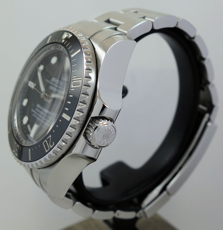 DSC03925 Rolex DEEPSEA SeaDweller 116660 Box & Card 2017