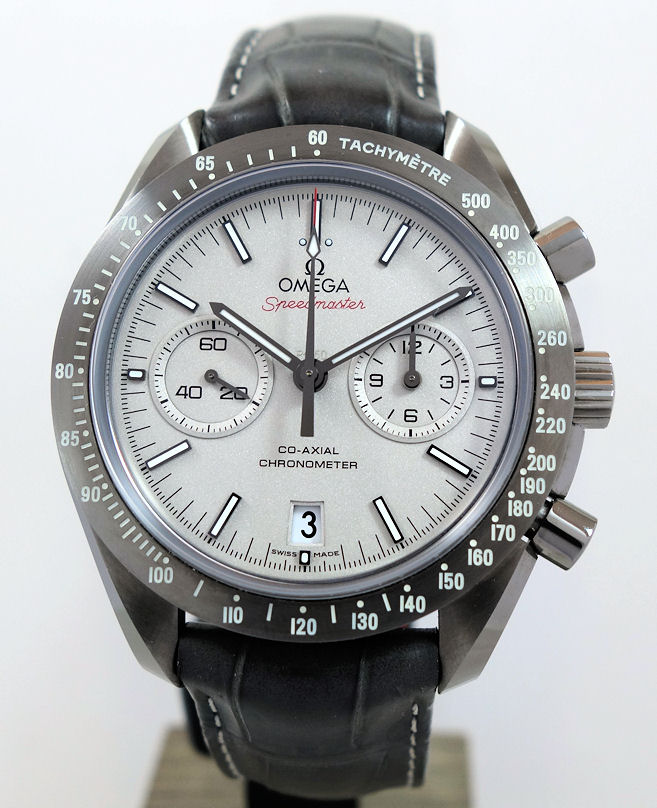 DSC03890 Omega Speedmaster "Grey Side of the Moon" 311.93.44.51.99.001 Box & Cards